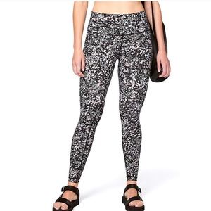 Lululemon | Wunder under Tight 28”